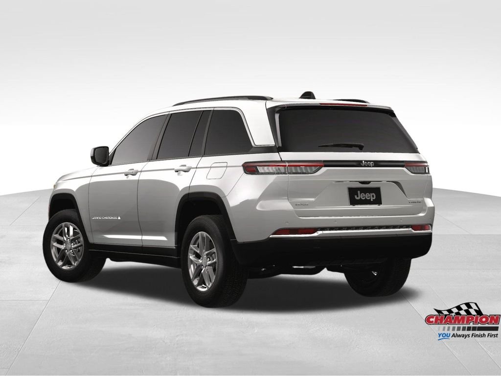 2024 Jeep Grand Cherokee Laredo X photo 3