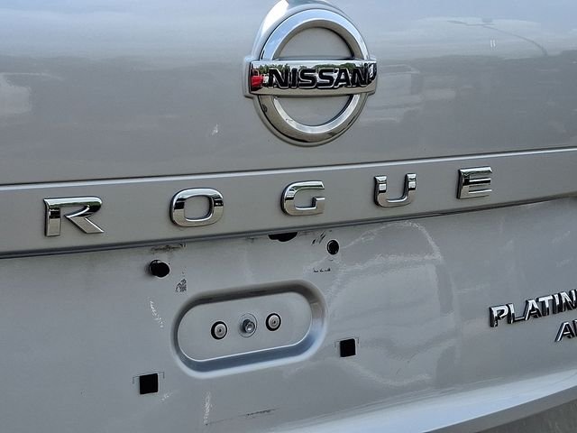 Used 2021 Silver Nissan Platinum image 37