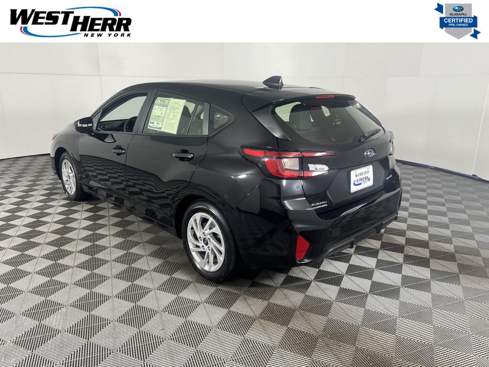 Used 2024 Crystal Black Silica Subaru Base image 1