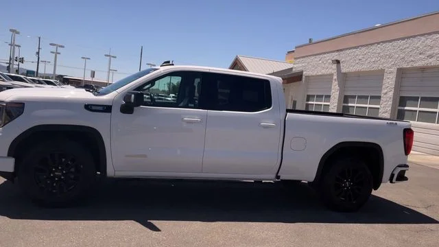 Used 2024 White GMC Elevation image 6