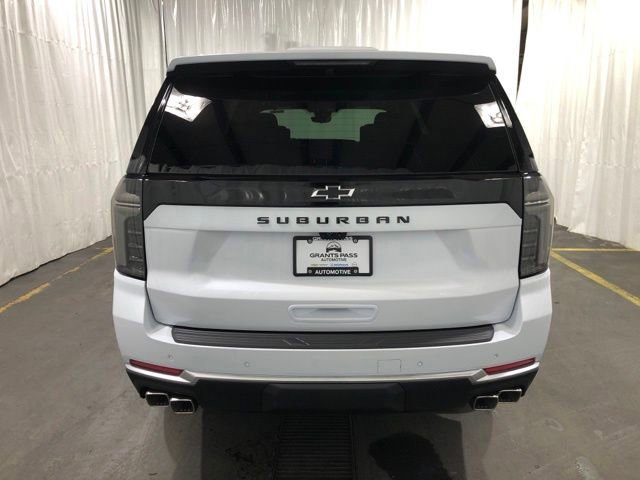 New 2026 Polar White Tricoat Chevrolet High Country image 4