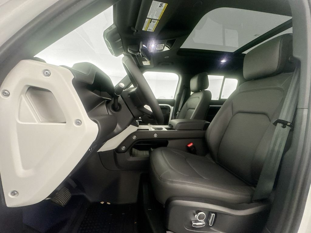 2026 Land Rover Defender X-Dynamic SE - Photo 19