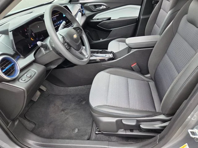 Used 2025 Gray Chevrolet LT image 10