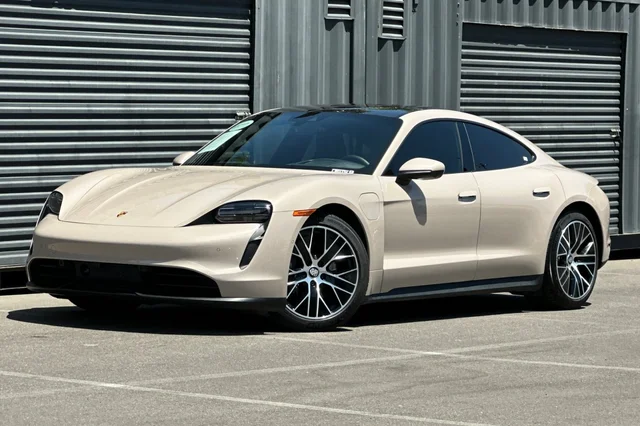 2023 Porsche Taycan 