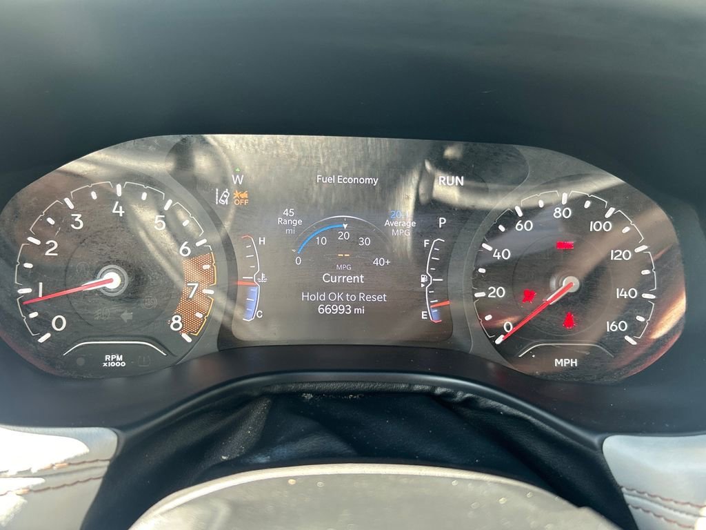 Used 2022 Black Jeep Limited 4x4 image 21