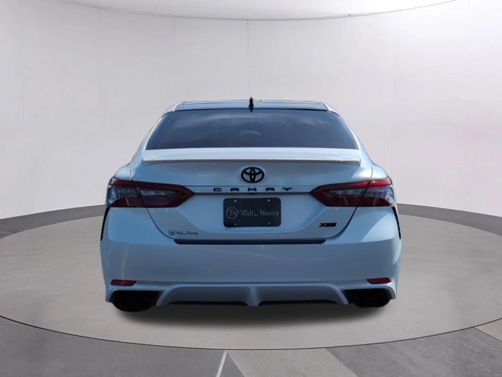 Used 2023 Wind Chill Pearl Toyota XSE image 4