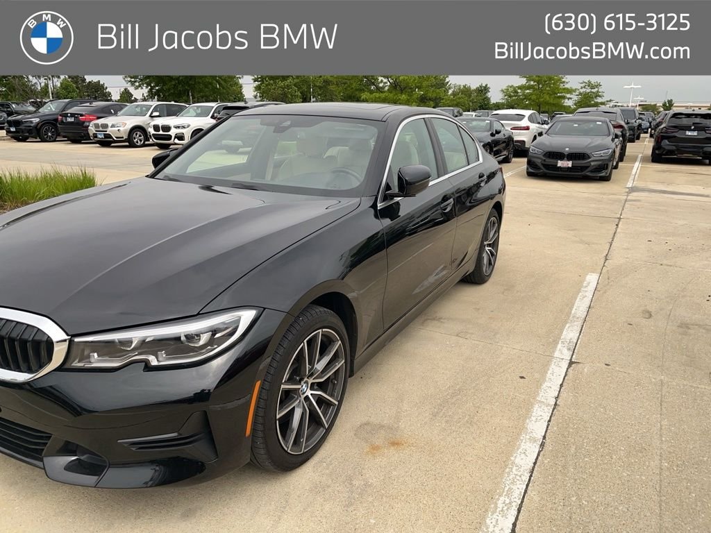 2022 BMW 3 Series 330i xDrive Sedan's photo