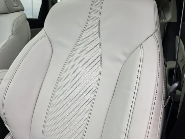 New 2026 Majestic Black Pearl Acura w/Technology Package image 14