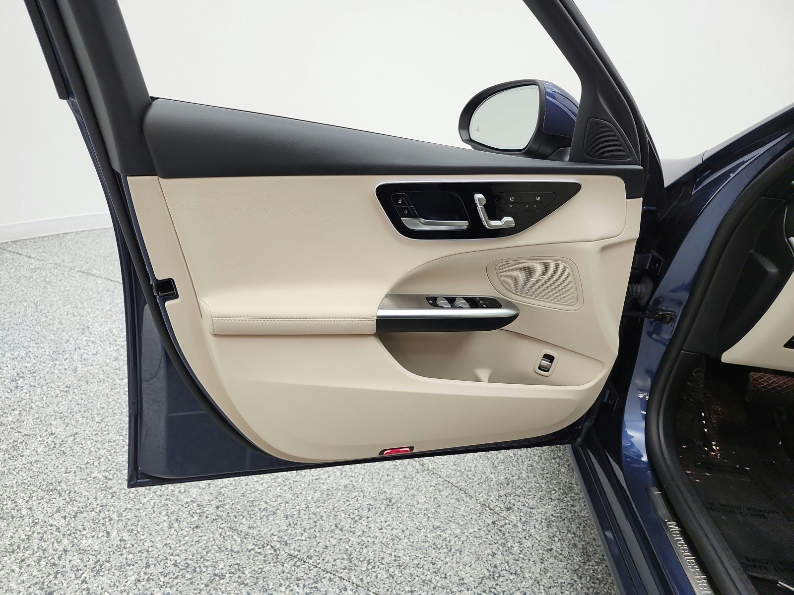 Used 2024 Twilight Blue Metallic Mercedes-Benz C 300 Sedan image 15