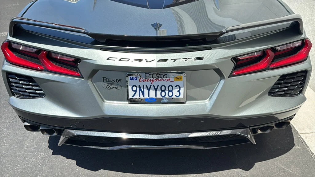 Used 2022 Gray Metallic Chevrolet Stingray image 7