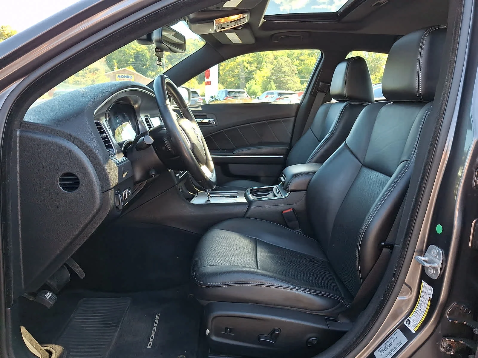 Used 2014 Granite Crystal Metallic Clearcoat Dodge RT Max image 15