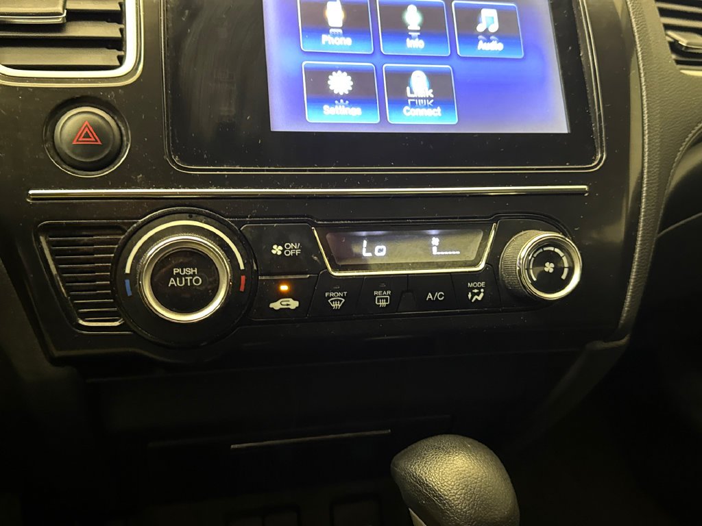 Used 2015 Alabaster Silver Metallic Honda SE image 20