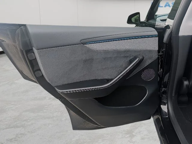 Used 2026  Tesla LONG RANGE image 48