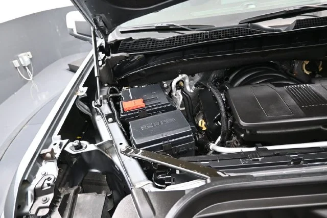 Used 2019 Gray GMC SLT image 40