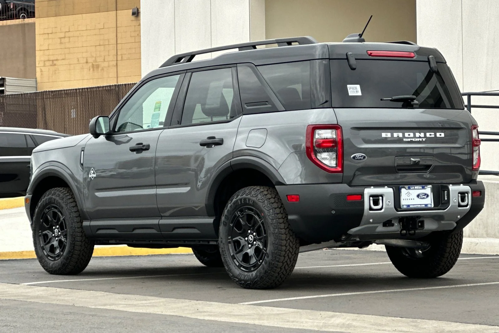 New 2025 Carbonized Gray Metallic Ford Outer Banks® image 5
