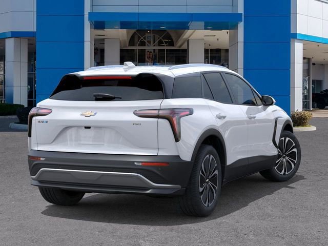 New 2026 Summit White Chevrolet LT image 5
