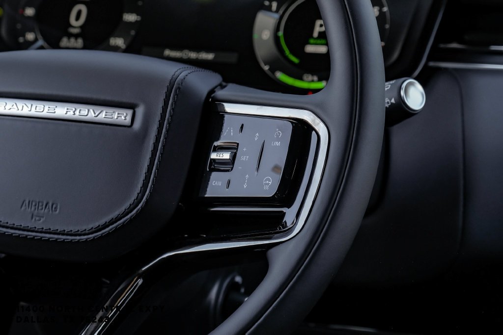New 2026 Fuji White Land Rover Dynamic SE image 15