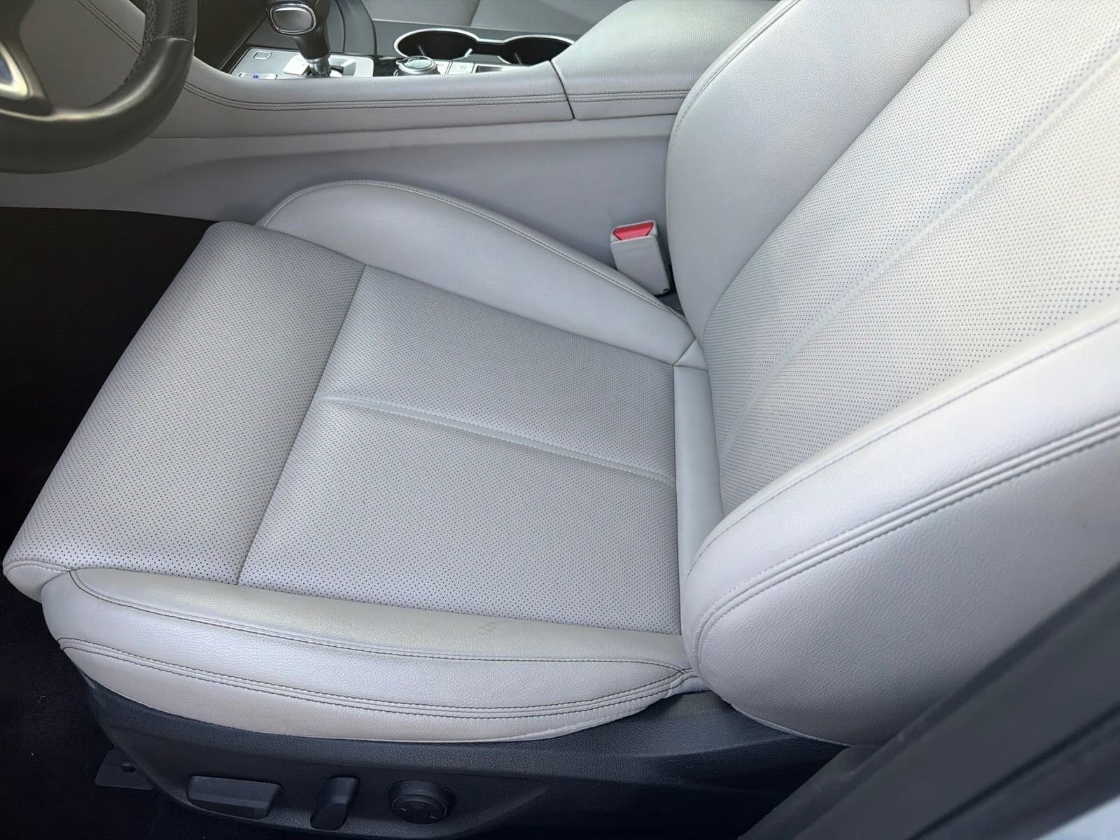 Used 2022 Siberian Ice Genesis 2.0T image 10