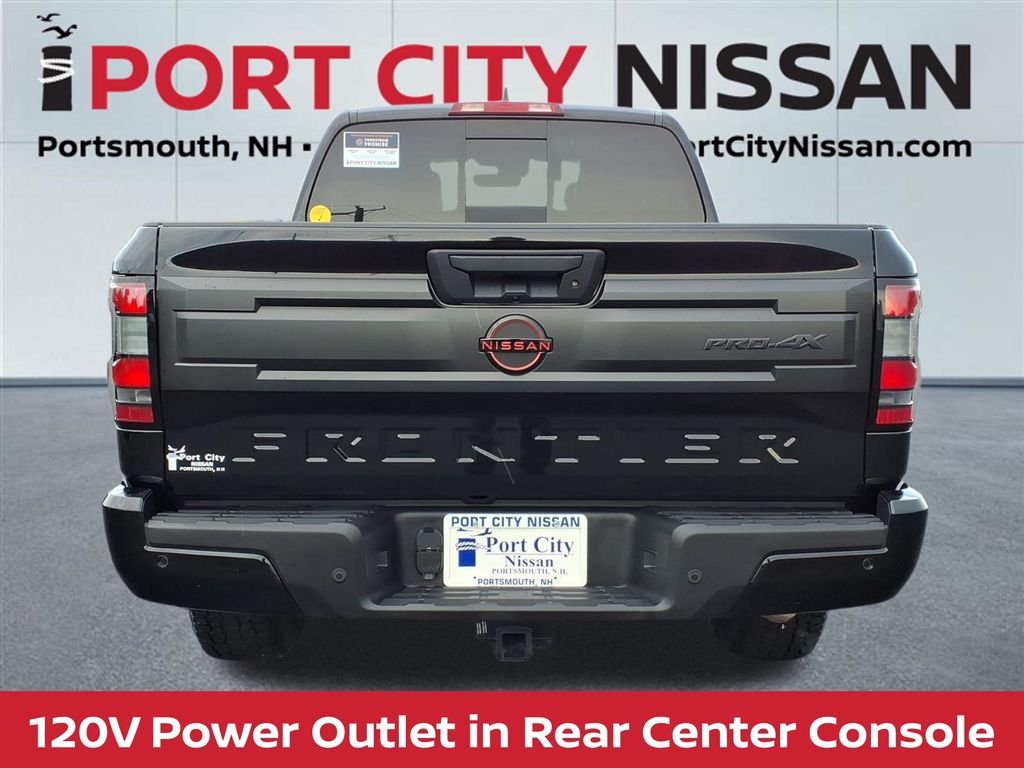Used 2025 Super Black Nissan PRO-4X v6 LONG BED PREMIUM W/LEATHER & SUNROOF image 36