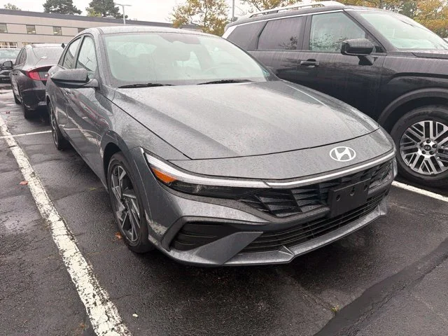 Used 2025 Ecotronic Gray Pearl Hyundai SEL Sport image 1