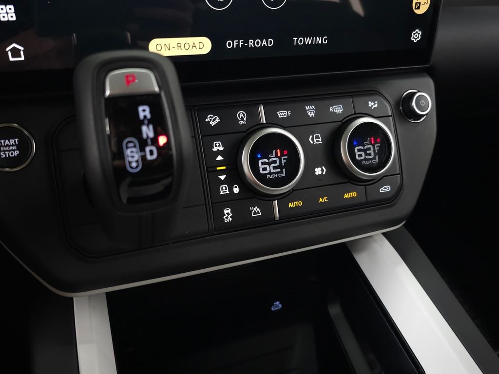 New 2026 Woolstone Green Land Rover S image 29
