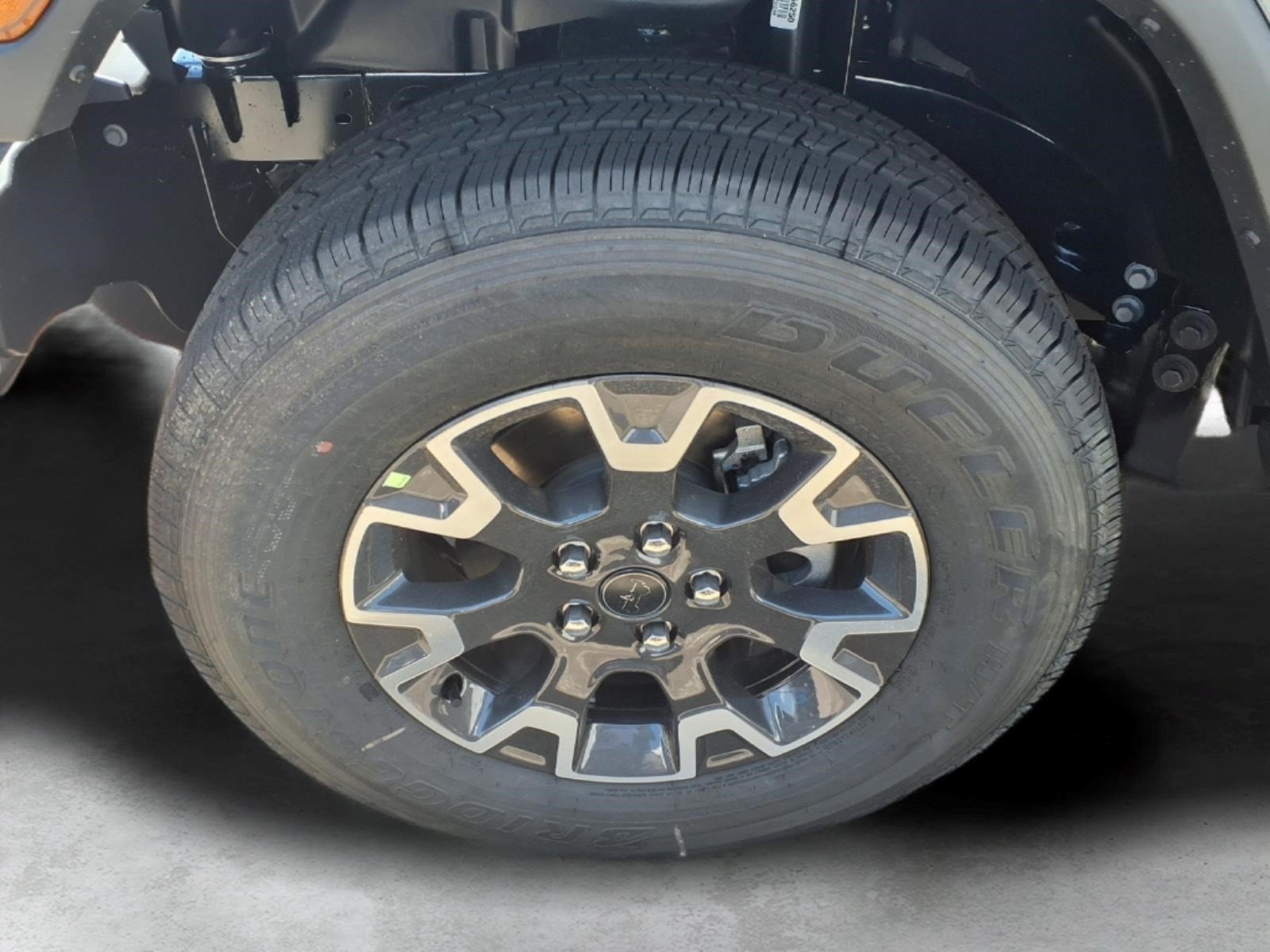 New 2026 Black Clear-Coat Exterior Paint Jeep Sahara image 6