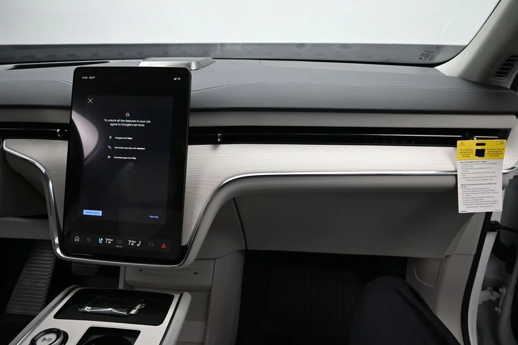 New 2026 Crystal White Volvo Twin Motor Plus image 21