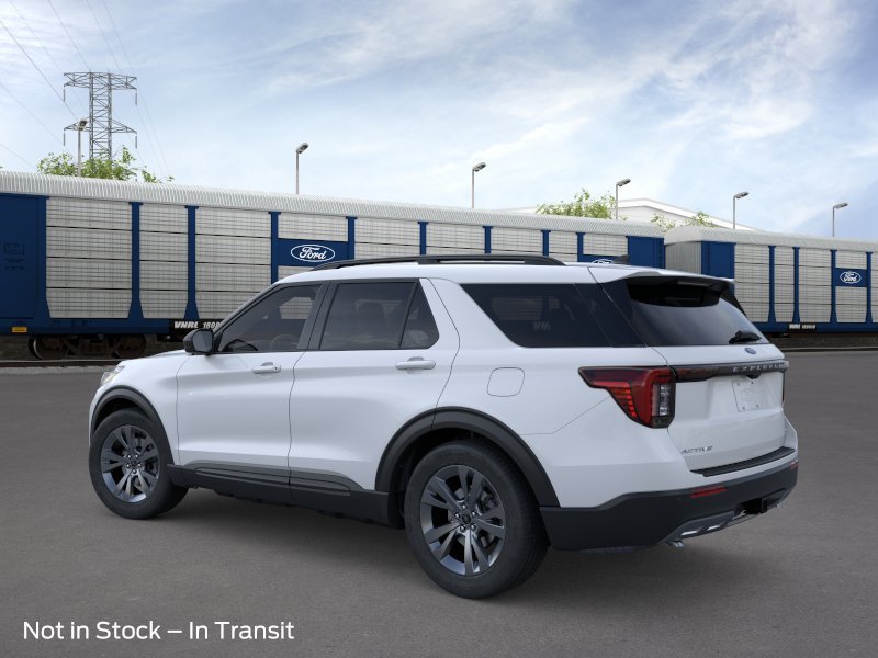 New 2026 Space White Metallic Ford Active image 4