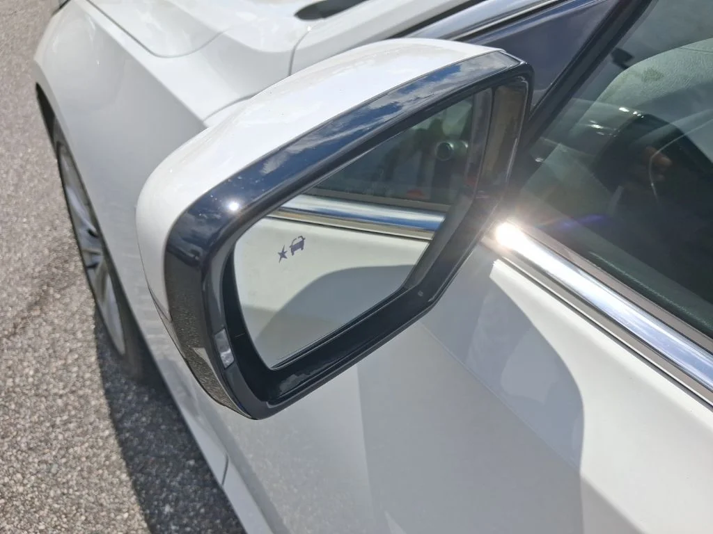 Used 2023 White Cadillac Premium Luxury image 18