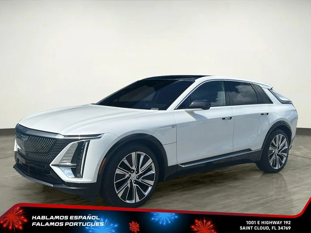 Used 2025 Crystal White Tricoat Cadillac Luxury 3 image 2