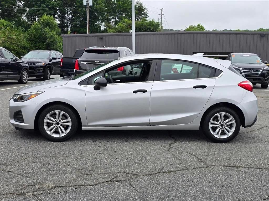 Used 2019 Silver Chevrolet LT image 23