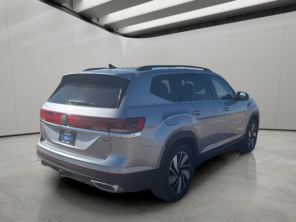Used 2025 Silver Mist Metallic Volkswagen SE w/Technology 4Motion image 8