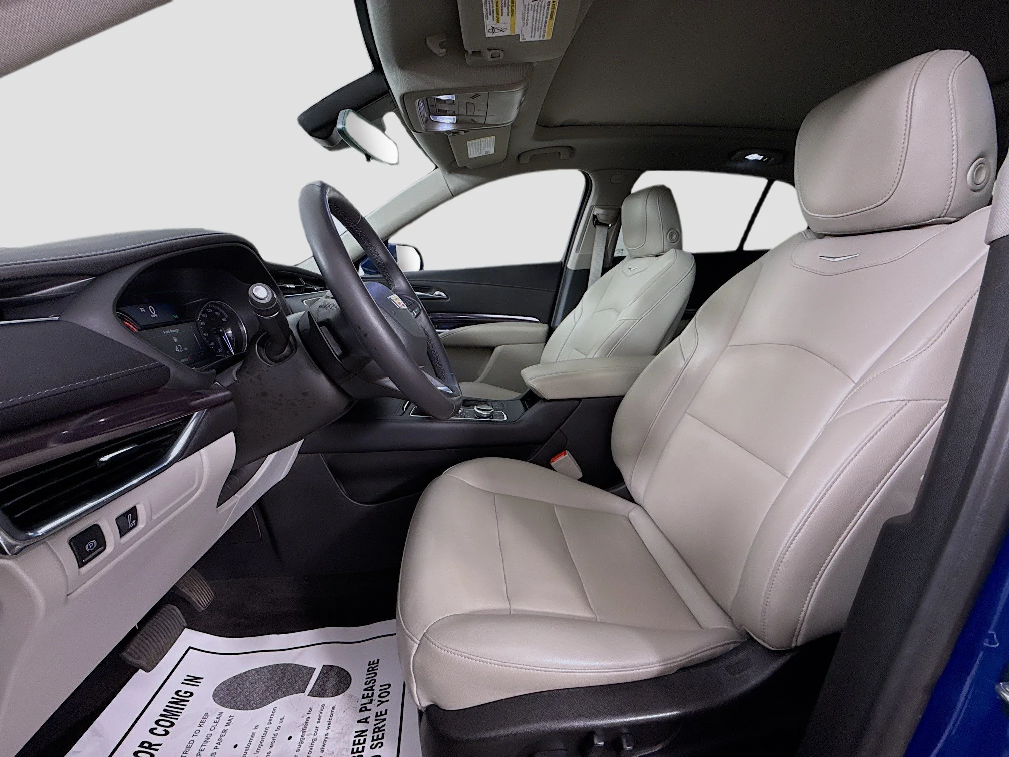 Used 2021 WAVE METALLIC Cadillac FWD Luxury image 23