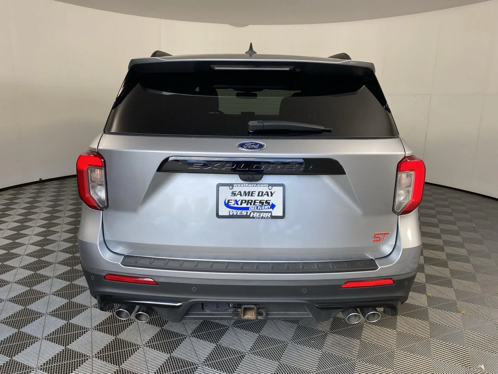 Used 2021 Iconic Silver Ford ST image 6