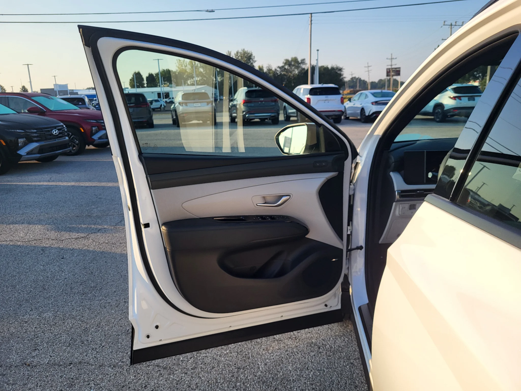 New 2026 Serenity White Pearl Hyundai Limited image 17