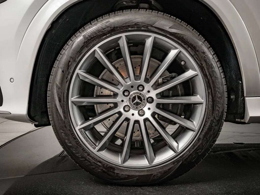 Used 2024 Manufaktur Diamond White Metallic Mercedes-Benz GLE 350 image 13
