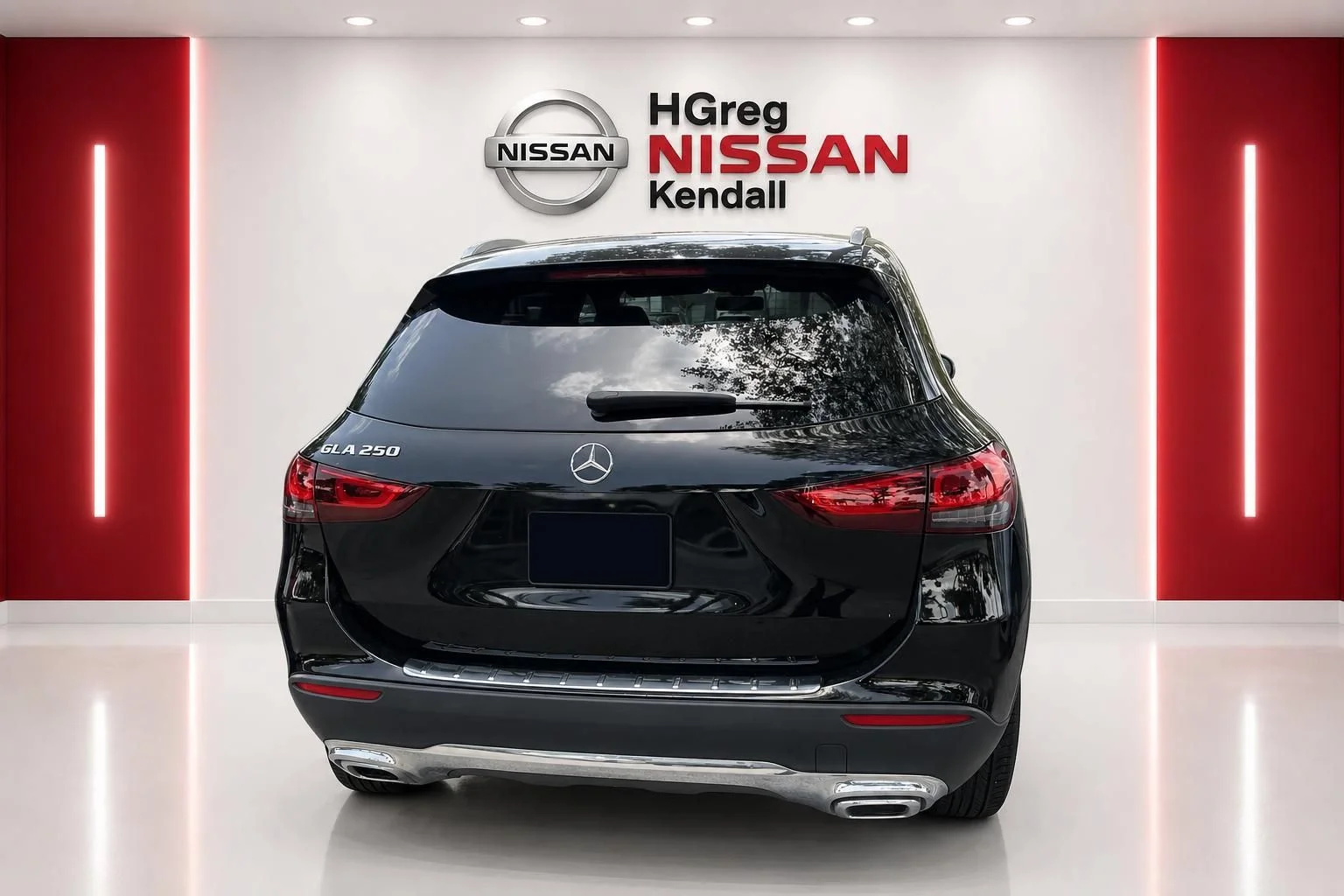 Used 2021 Black Mercedes-Benz GLA 250 image 6