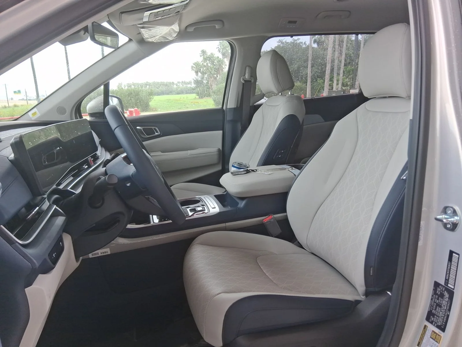 New 2026 White Kia EX image 18