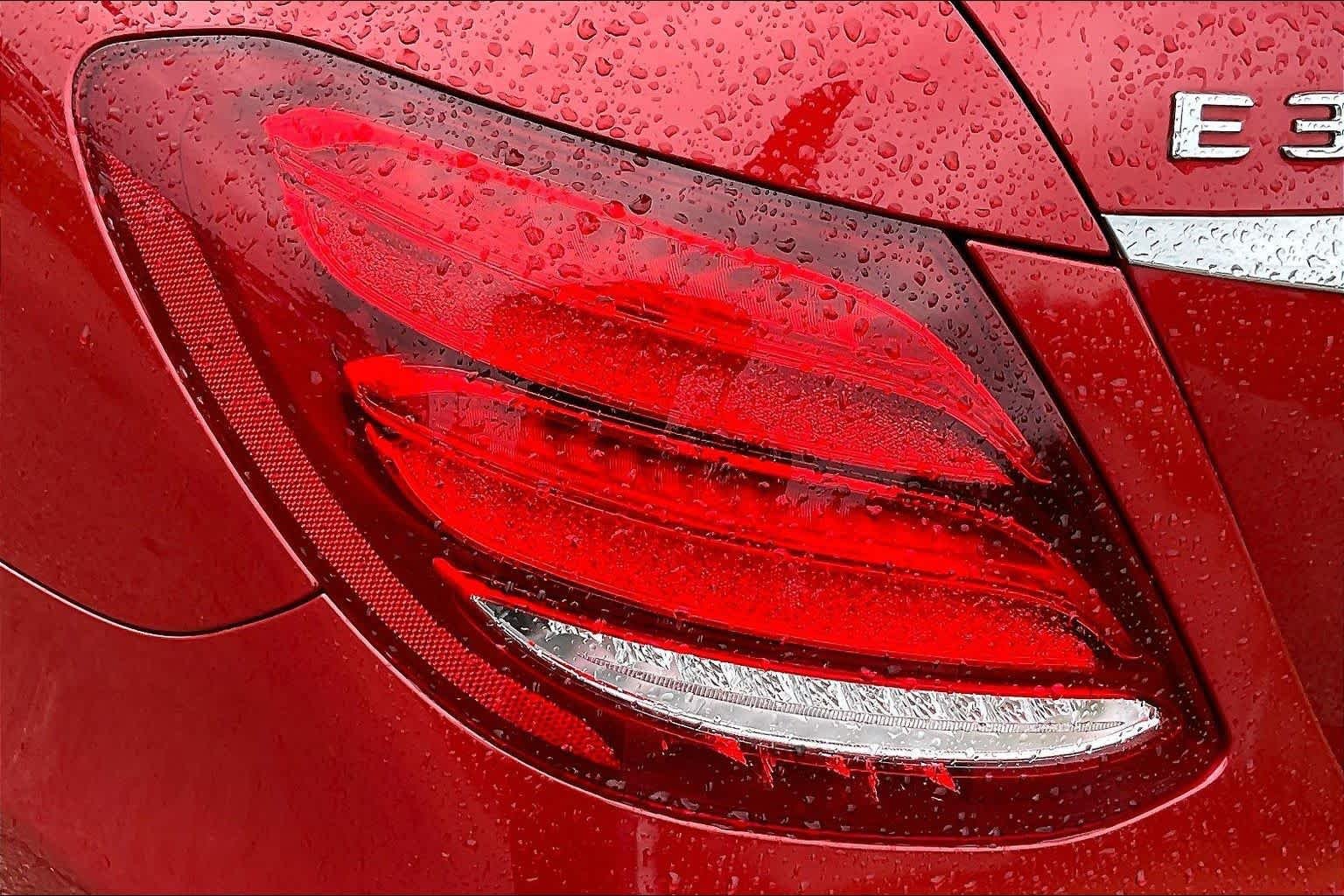 Used 2020 designo Cardinal Red Metallic Mercedes-Benz E 350 image 27