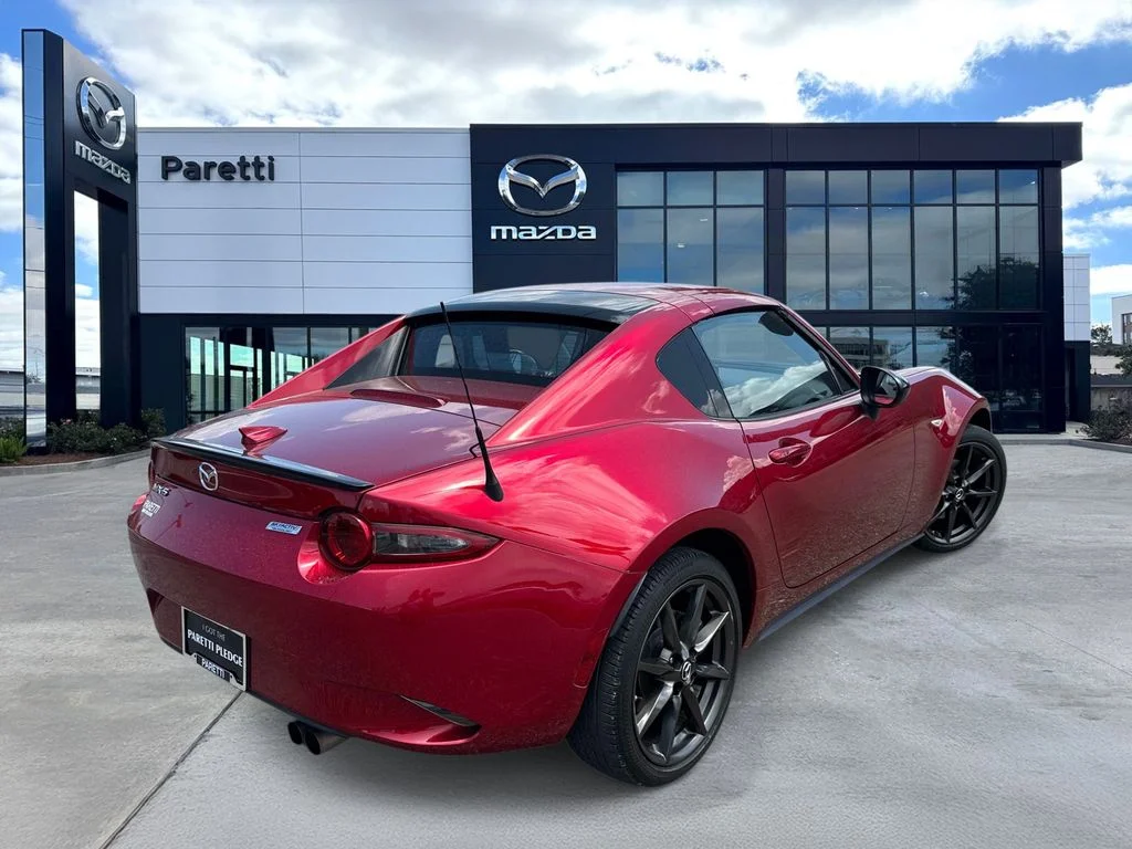Used 2018 Red Mazda Club image 6