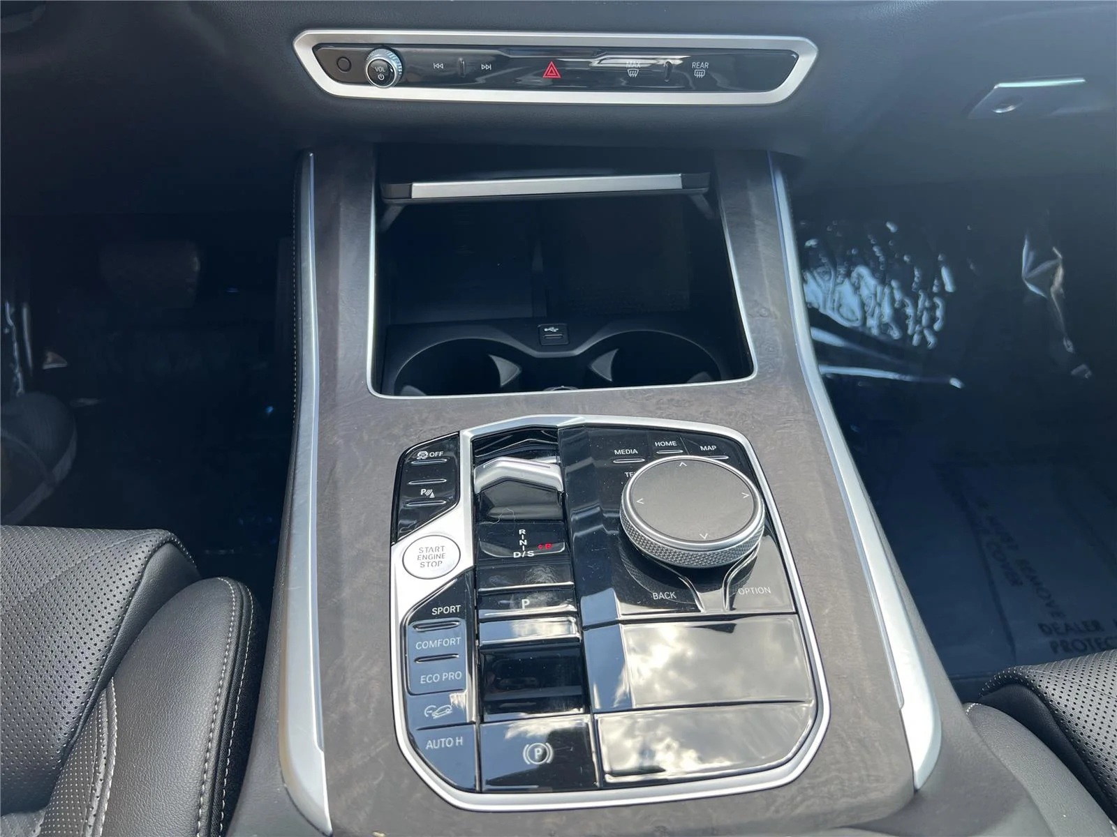Used 2024 Skyscraper Grey Metallic BMW xDrive40i image 16