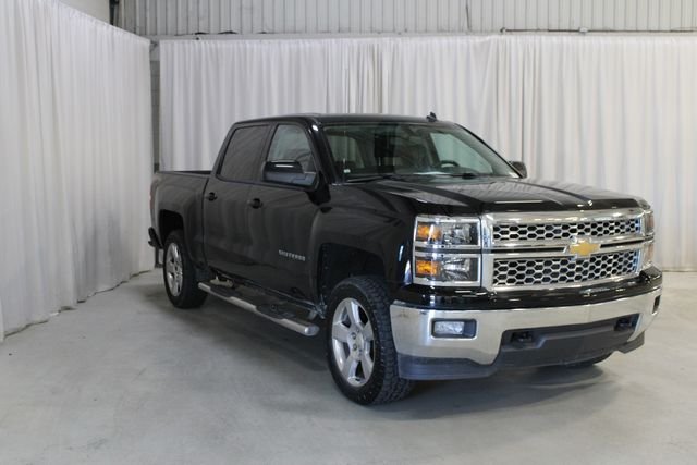 Used 2014 Black Chevrolet LT image 22