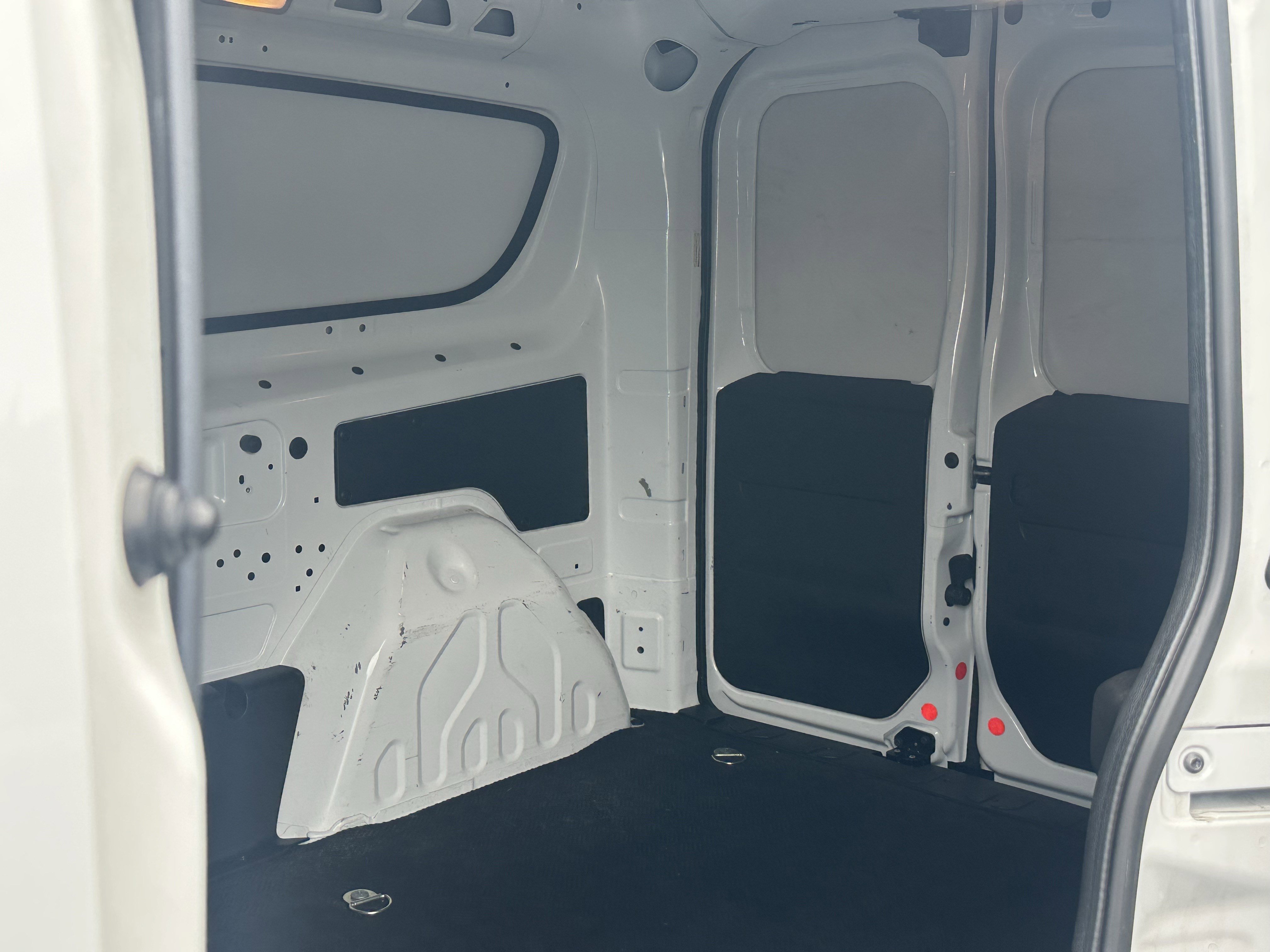 Used 2022 Bright White Ram Tradesman image 19