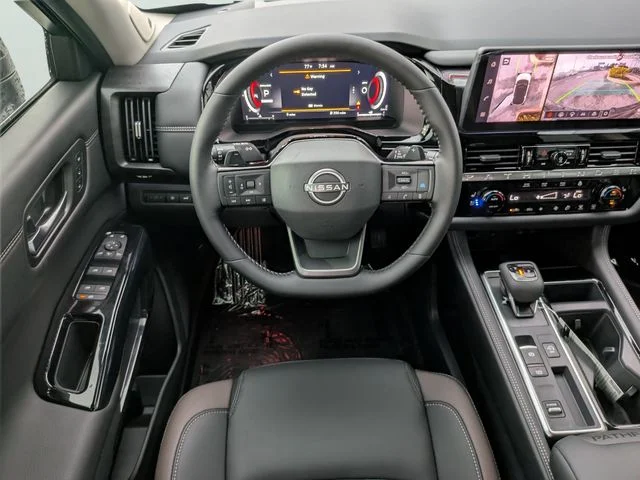 New 2026 Everest White Pearl TriCoat / Super Black Two-tone Nissan Platinum image 11