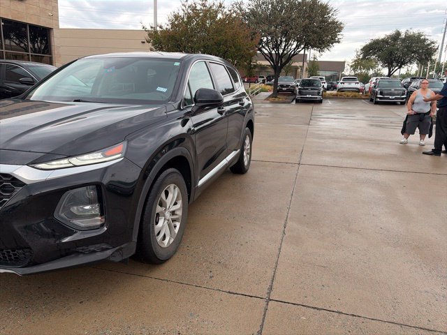 Used 2020 Hyundai Santa Fe SE with VIN 5NMS23AD0LH239946 for sale in McKinney, TX