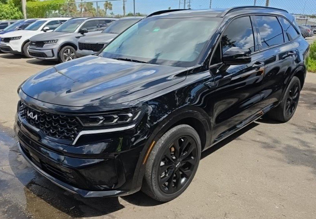 Used 2023 Black Kia SX image 5