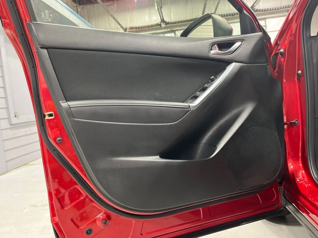 Used 2014 Red Metallic Mazda Touring image 10