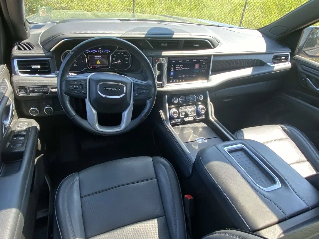 Used 2021 Gray GMC Denali image 17