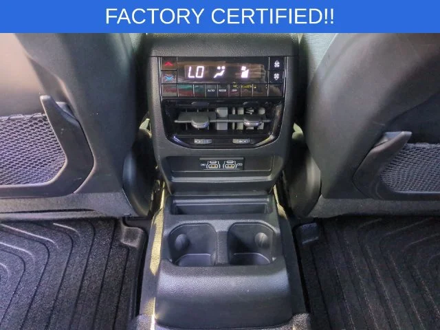 Used 2024 White Jeep Laredo image 33