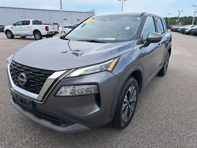 Used 2023 Gray Nissan SV image 2